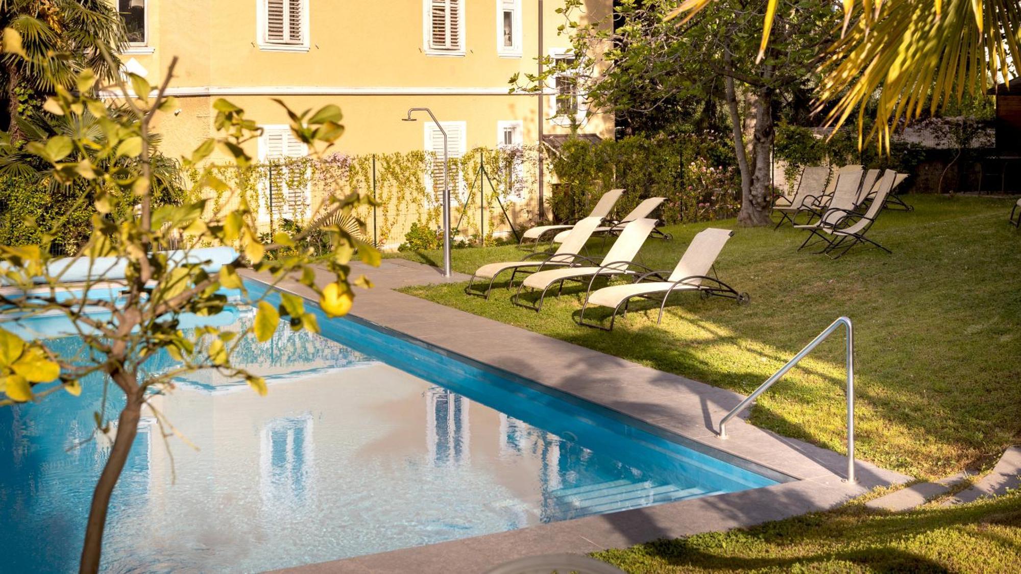 Hotel Villa Laurus Мерано Екстер'єр фото