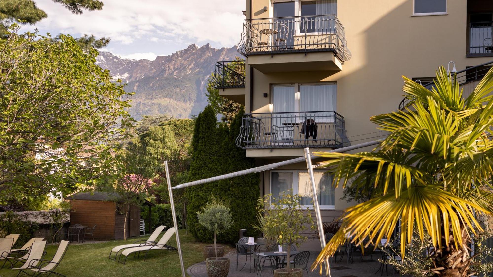 Hotel Villa Laurus Мерано Екстер'єр фото