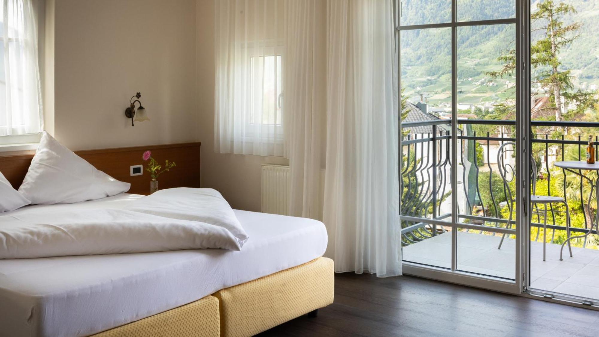 Hotel Villa Laurus Мерано Екстер'єр фото