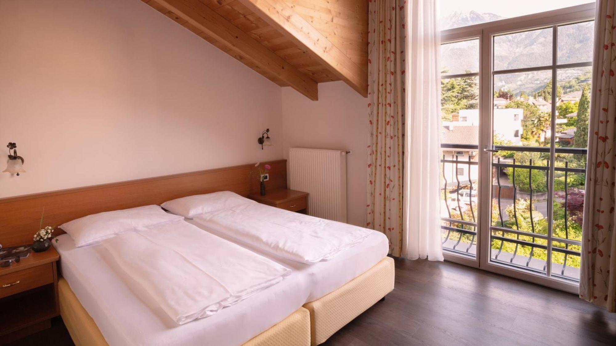 Hotel Villa Laurus Мерано Екстер'єр фото